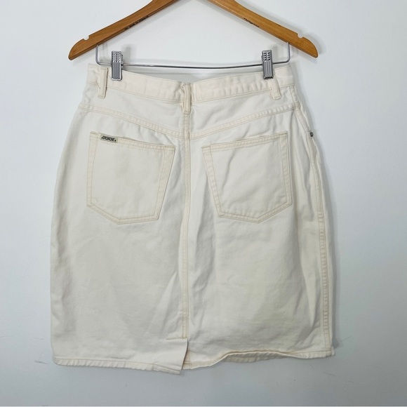 Classic Cream Denim Skirt - Picture 4 of 4